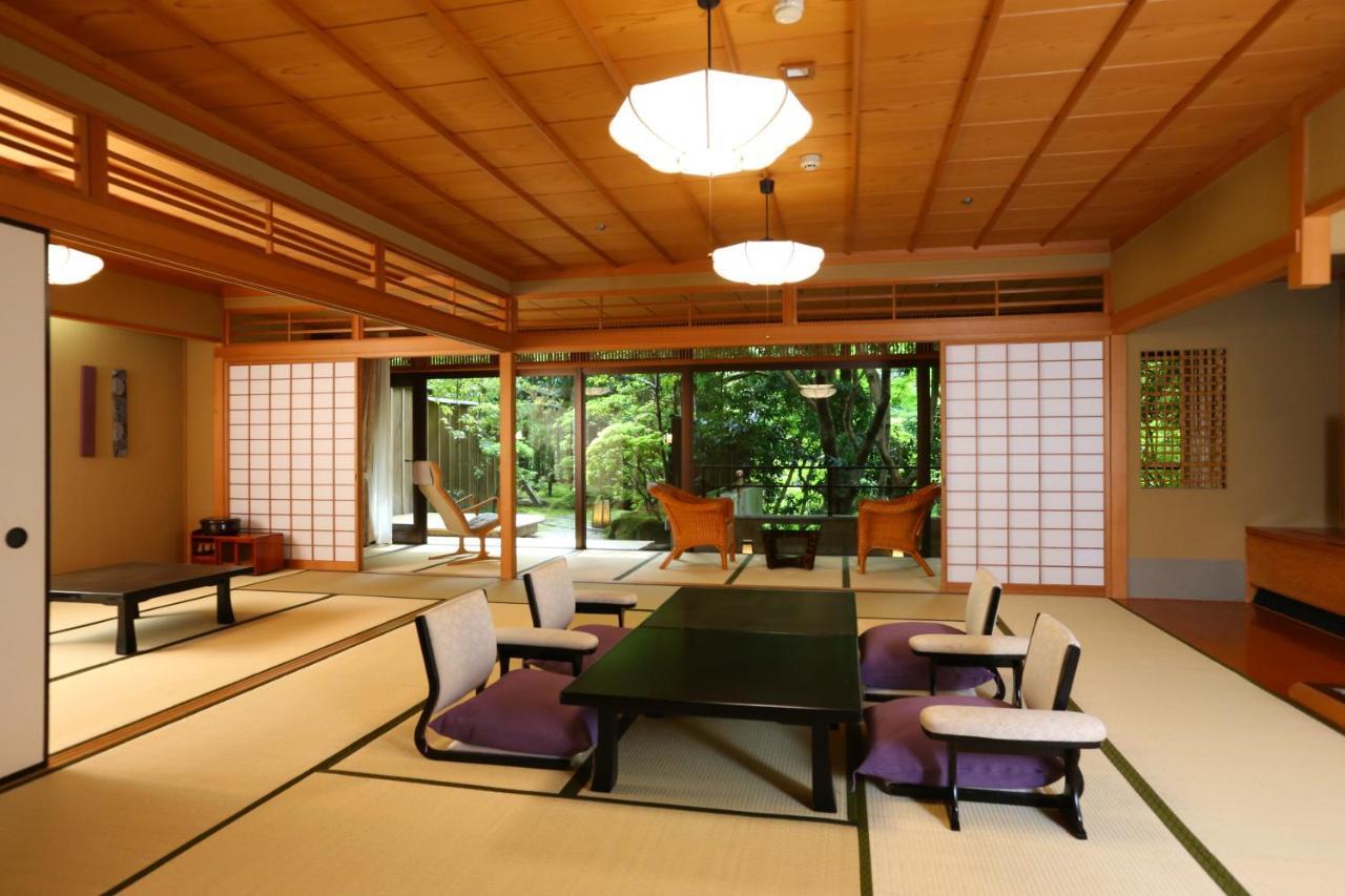 Oku Yugawara Sansuirou Hotell Rom bilde